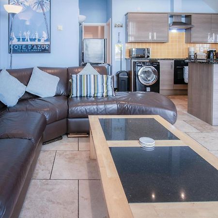 Ewyn Y Don - 2 Bedroom Apartment - Pendine Kültér fotó